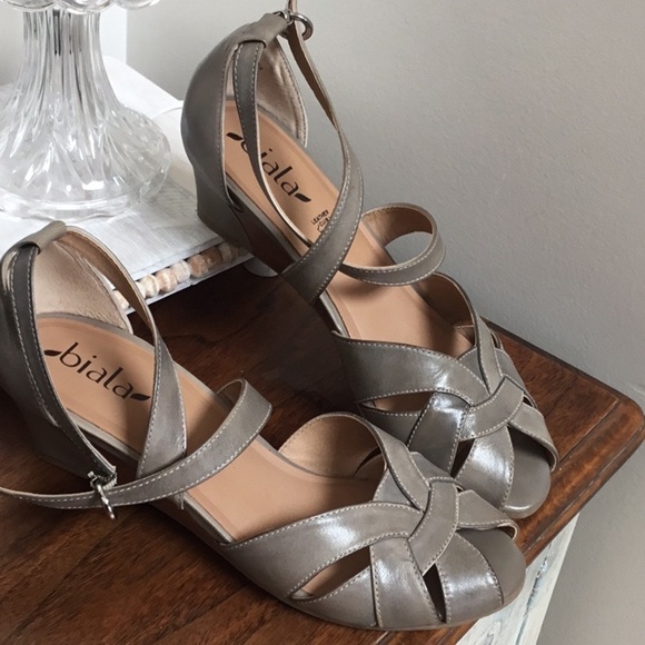 biala Shoes - BIALA Peep Toe Wedge Leather Tan Gray Ankle Wrap Strap Shoes Size 39